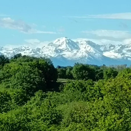 Grand logement 140m2 pour 6 personnes Hébergement de vacances Laguian-Mazous